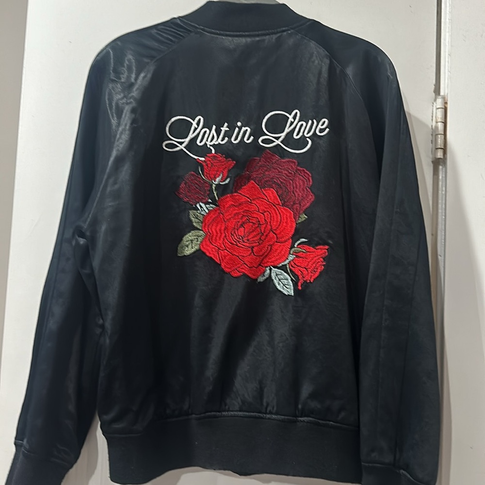 Kendall & Kylie Lost in Love satin bomber jacket 🌹❤️